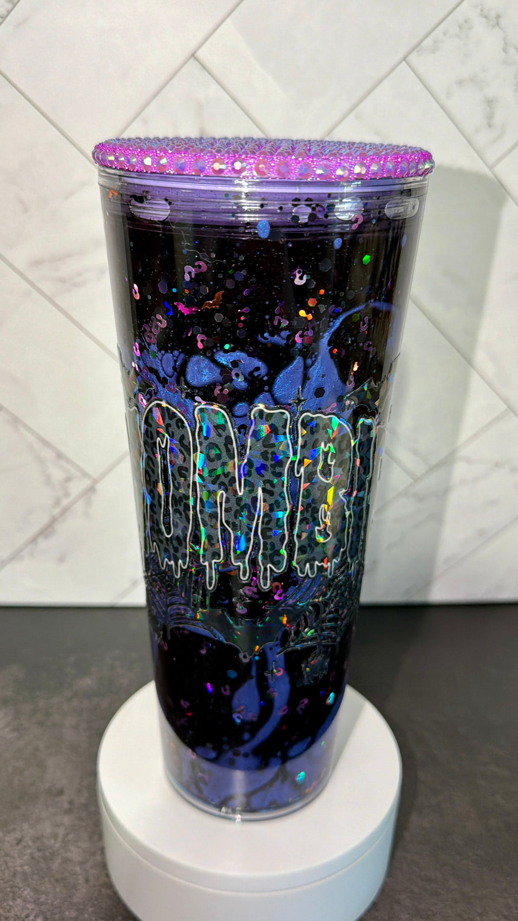 Mombie Lava Snowglobe Cup