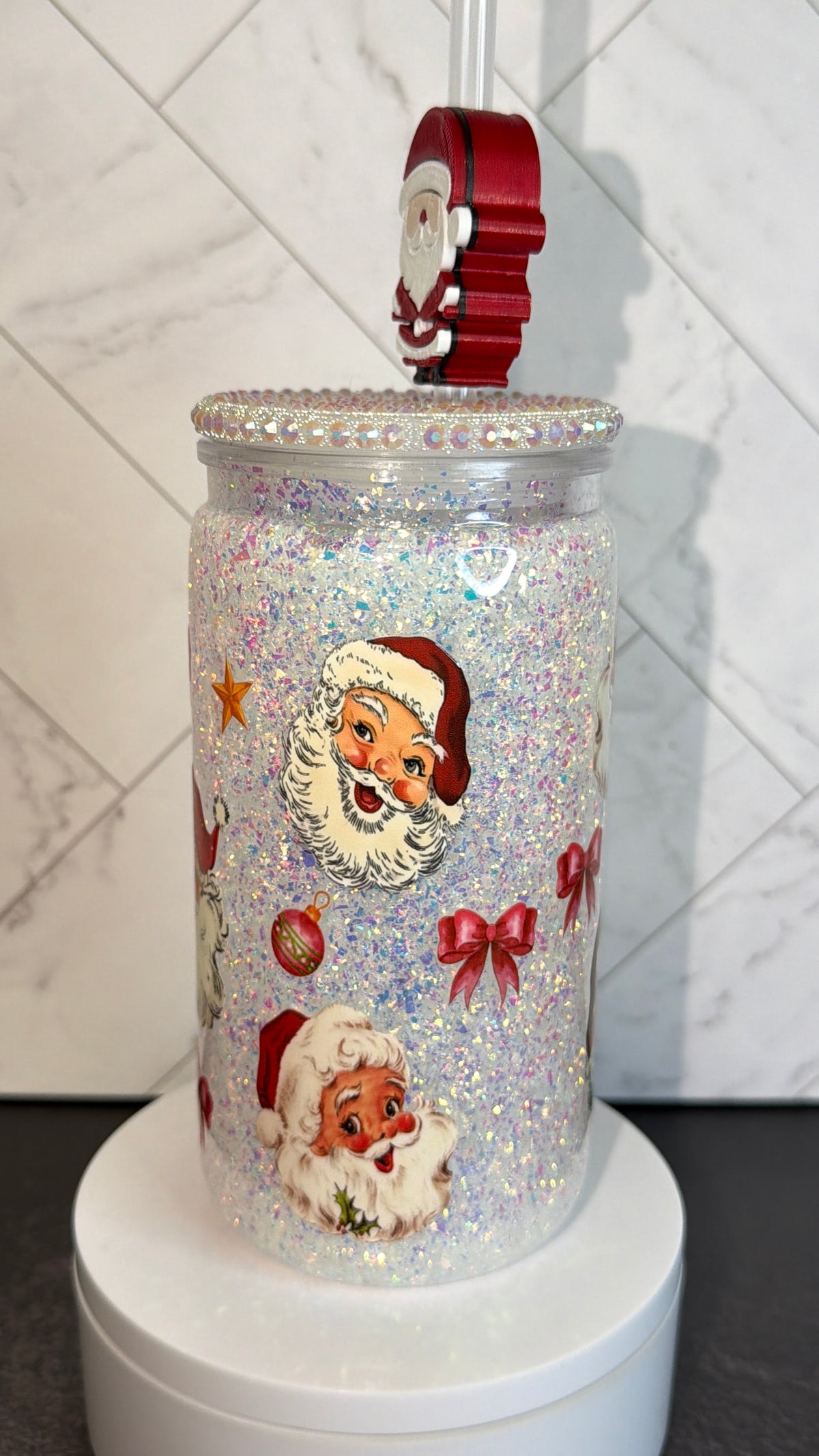 Santa’s Sparkling Wonderland Snowglobe Cup