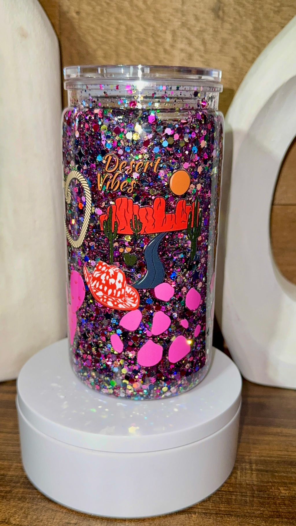 Desert Vibes Western Snow Globe Tumbler – Pink Cowgirl Glitter Cup