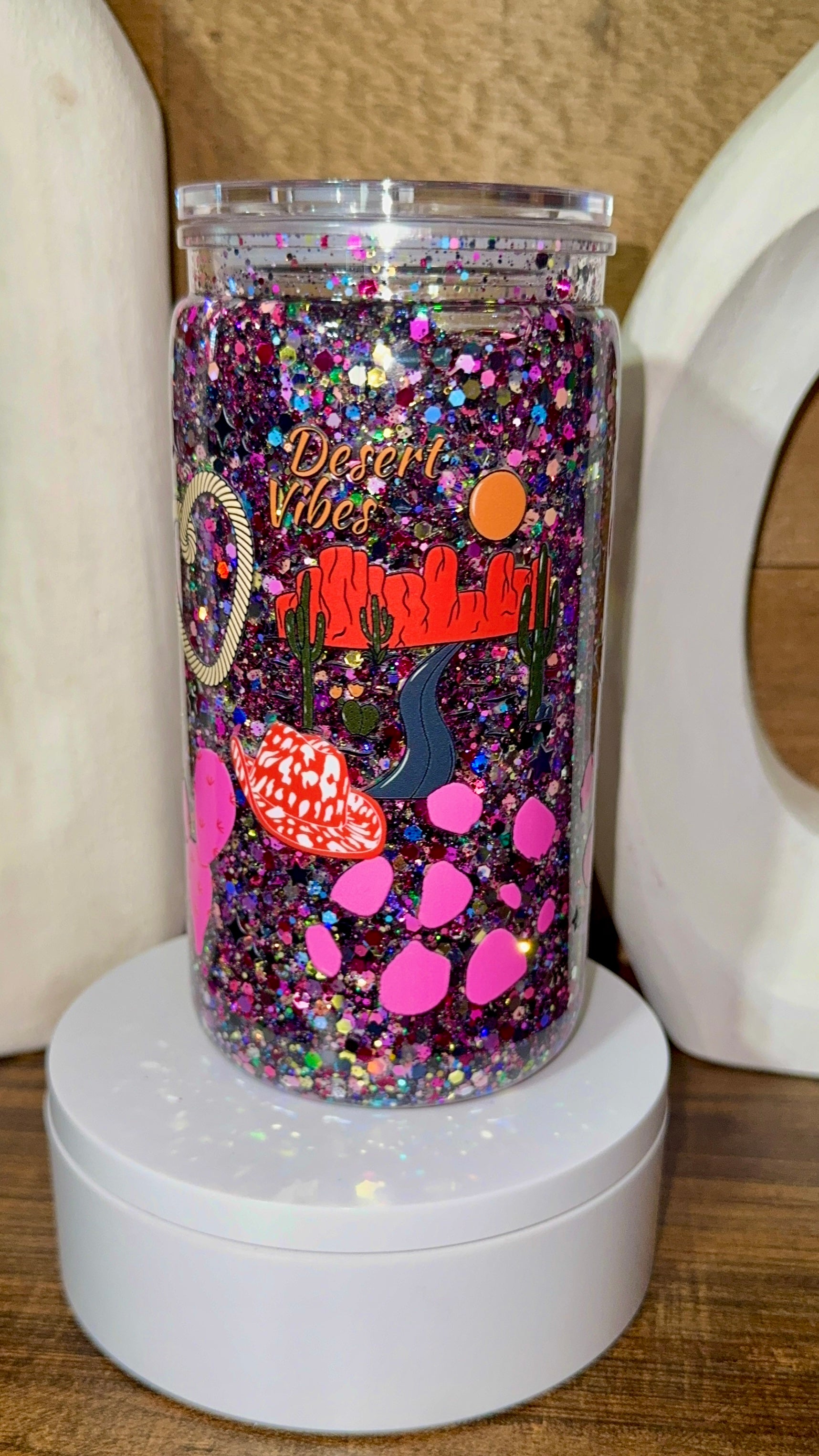 Desert Vibes Western Snow Globe Tumbler – Pink Cowgirl Glitter Cup