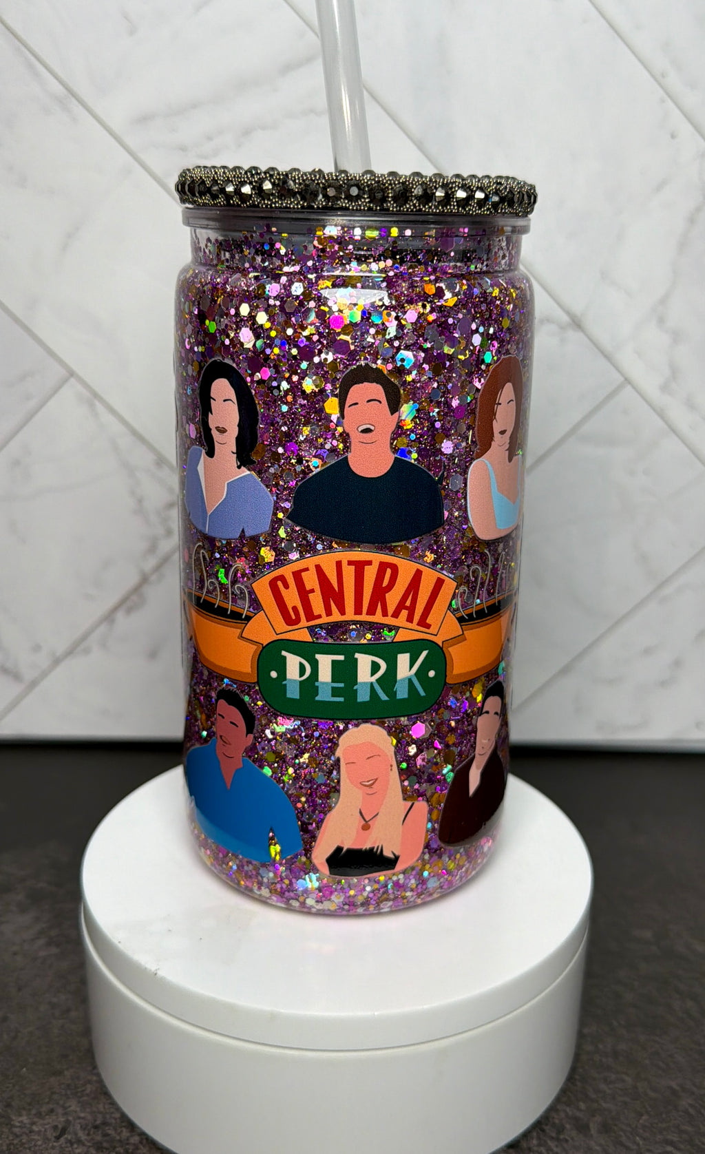 Friends Snowglobe Cup