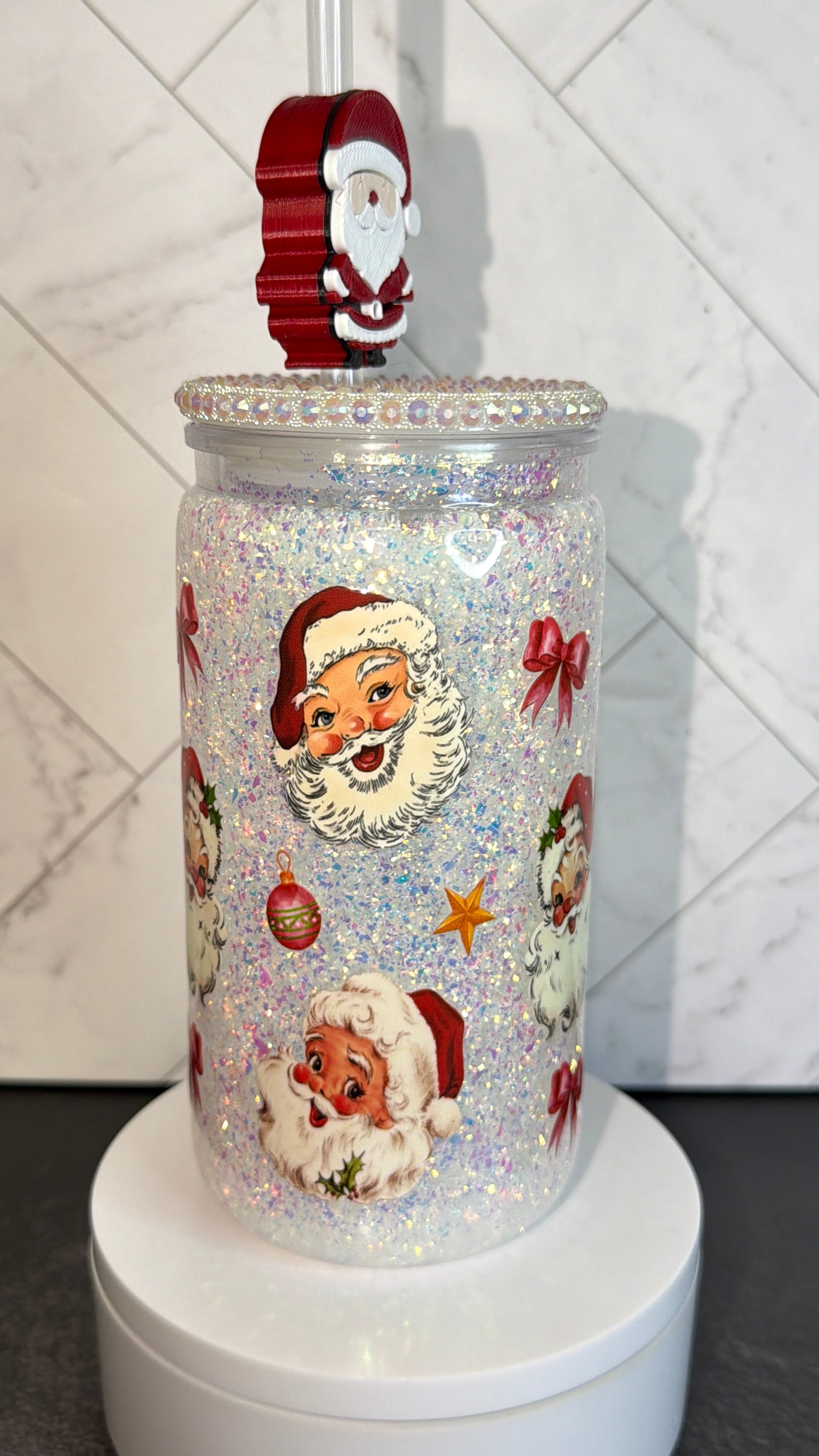 Santa’s Sparkling Wonderland Snowglobe Cup