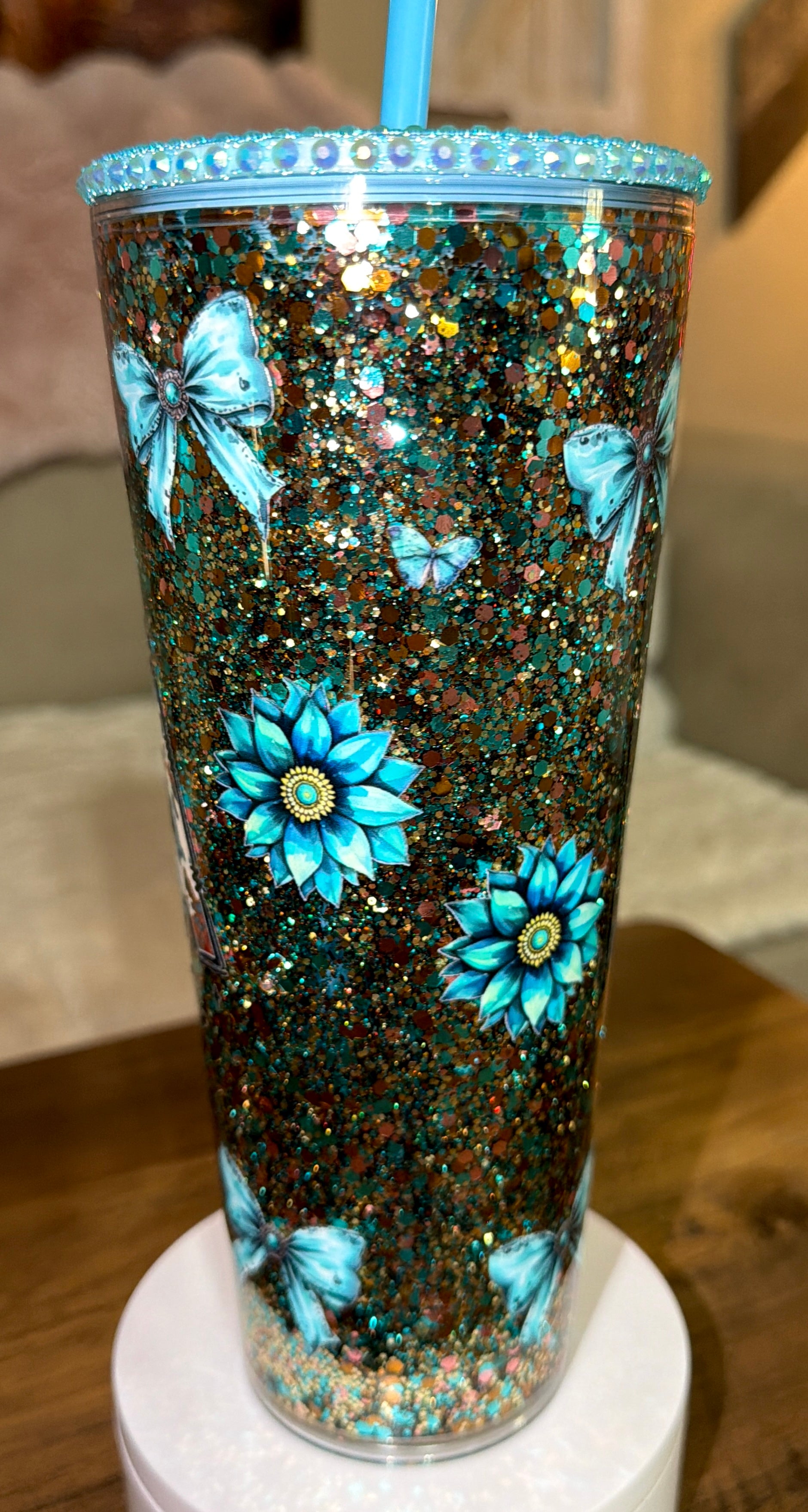 Country Mama Snowglobe Cup
