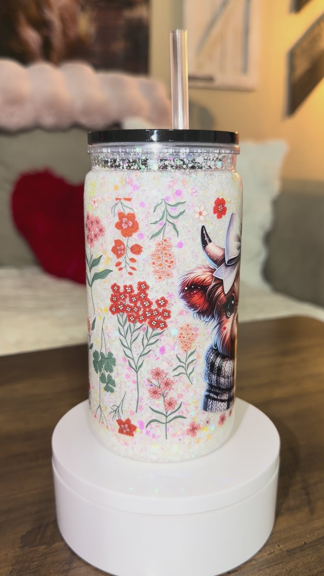 Cozy Highland Cow Glitter Snow Globe Tumbler