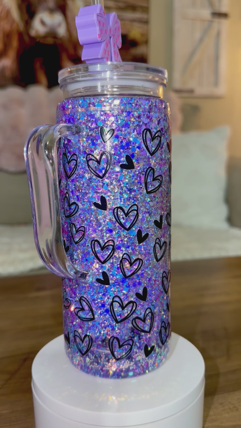 “Waterfall” holographic heart Snowglobe cup